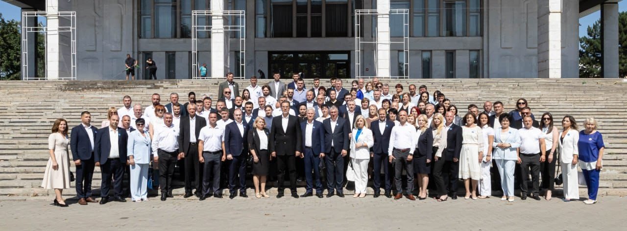 Partidul „Mișcarea Respect Moldova” a depus la CEC actele pentru înregistrarea în cursa pentru alegerile din 28 septembrie