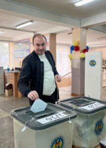 Eugeniu Nichiforciuc: „Am votat pentru o Moldovă respectată. Vino și tu la vot!”